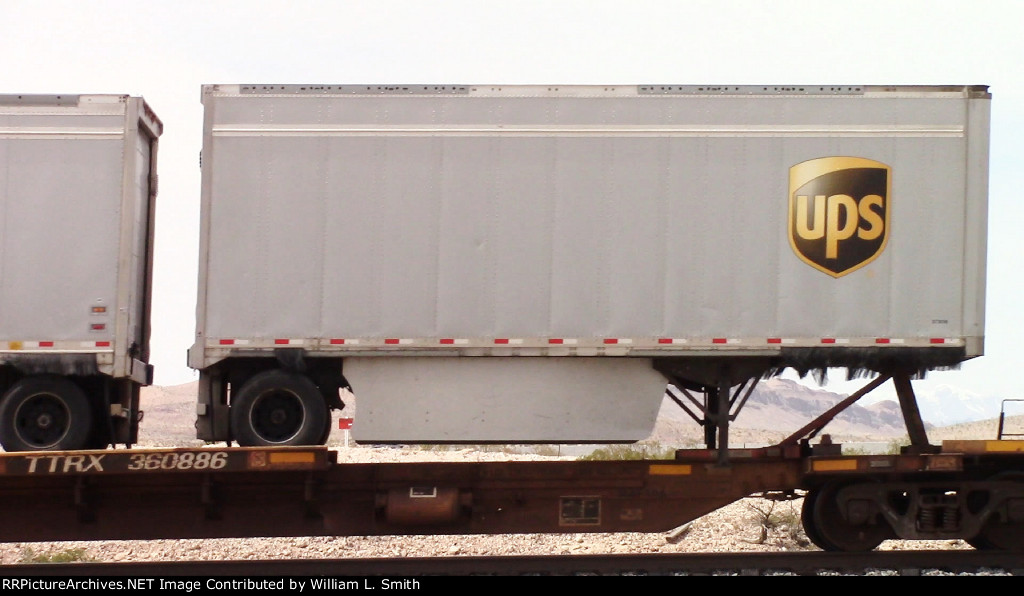 WB Intermodal Frt @ Erie NV -105
